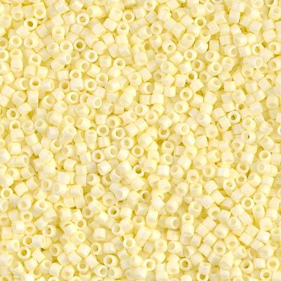 DB1521 Whipped Butter AB (Miyuki Delica 11/0)