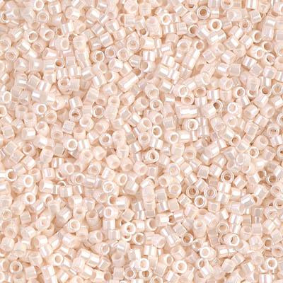 DB1530-1 Blushed White (Miyuki Delica 11/0)