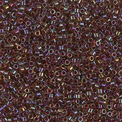 DB1748 Peridot-Poinsettia (Miyuki Delica 11/0)