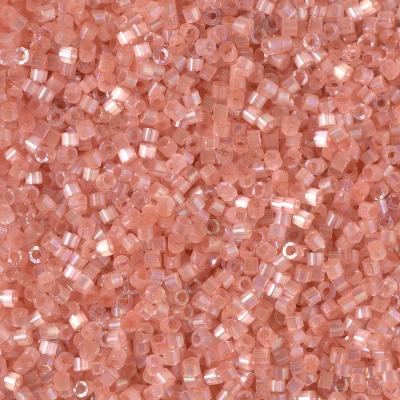 DB1863 Light Peachy Fuzz AB (Miyuki Delica 11/0)